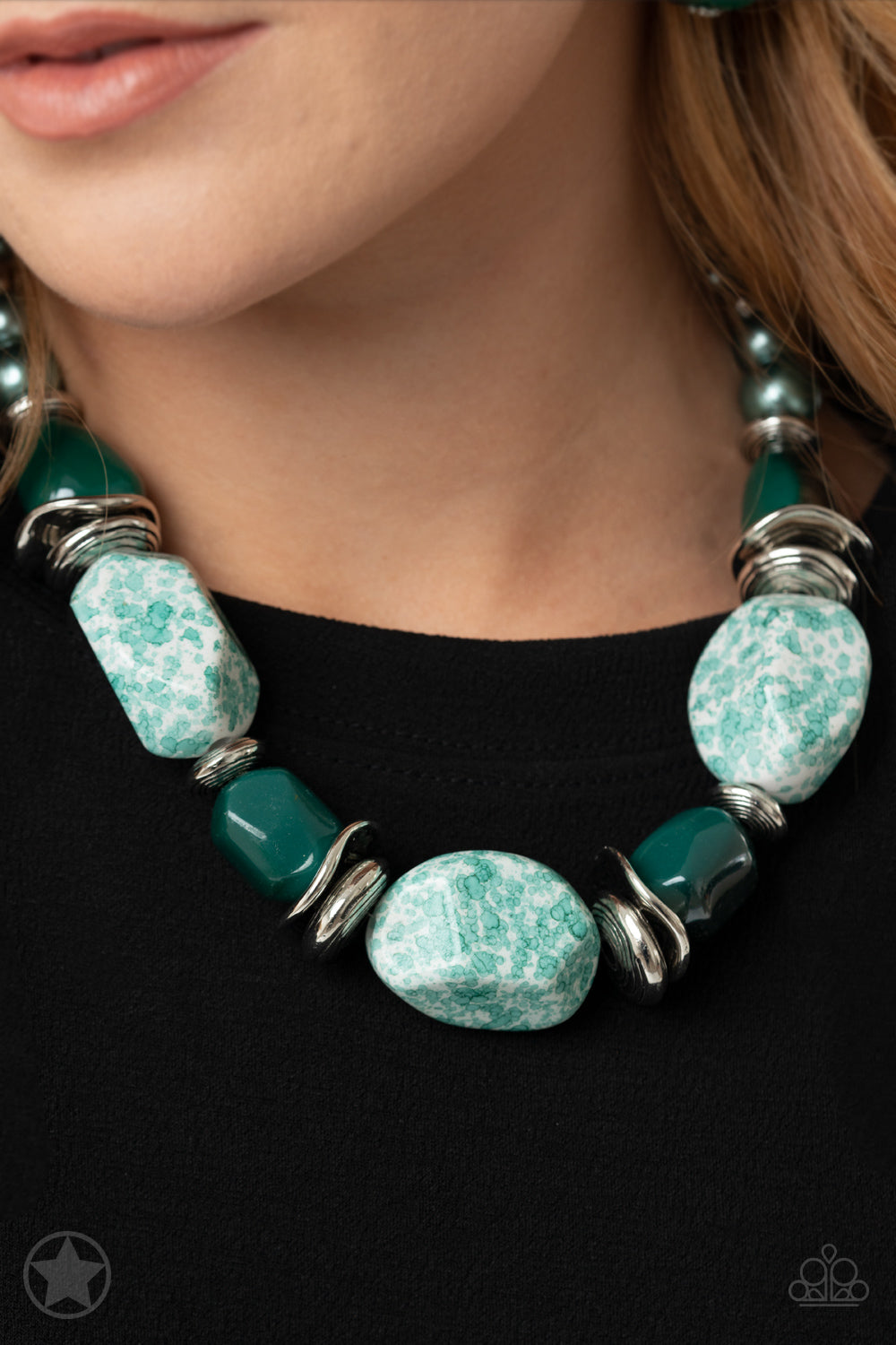 In Good Glazes Necklace Set