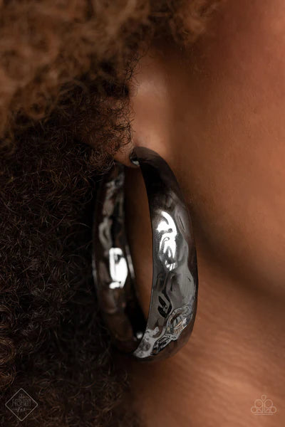 Hey, HAUTE-Shot-Black