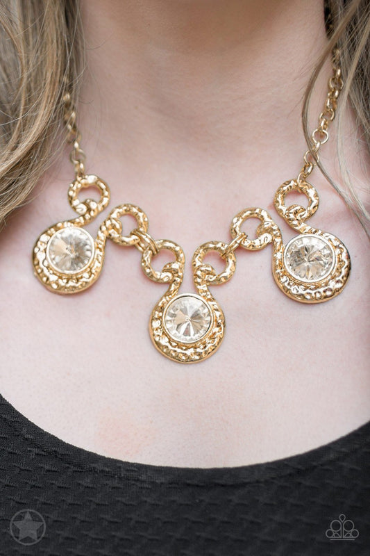 Hypnotized Necklace Set